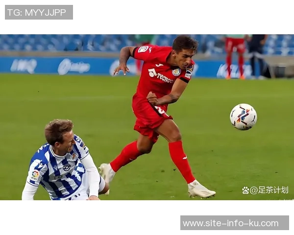 曼联昔日英超对阵桑德兰首发回顾卢克肖独存队中