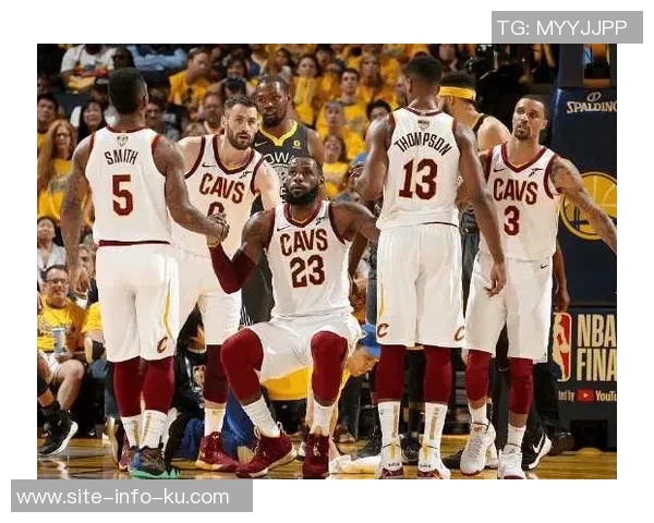 詹姆斯在切尔西树立新标准强调队员有序进通道展现领袖风范 詹姆斯在切尔西树立新标准强调队员有序进通道展现领袖风范